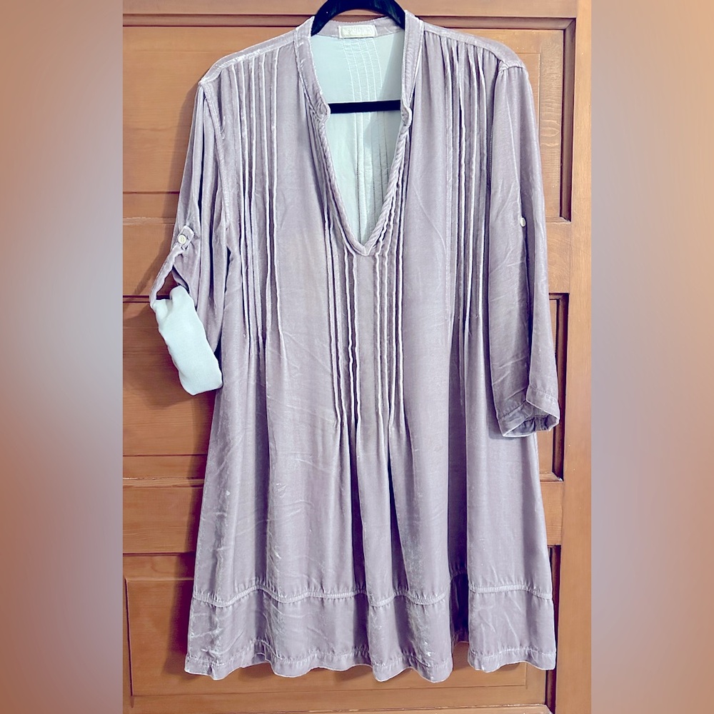 CP Shades Regina tunic dress pintucked 3/4 sleeve velvet in tan tab sleeves sz M
